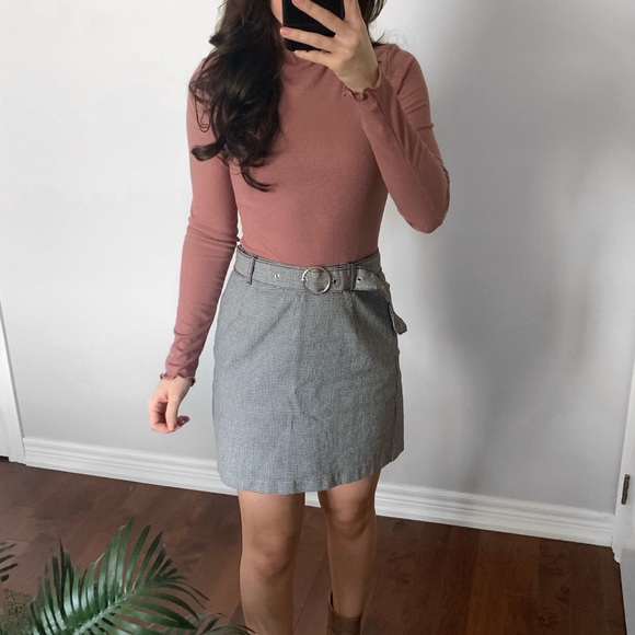 Belted Houndstooth Mini Skirt - Picture 10 of 11